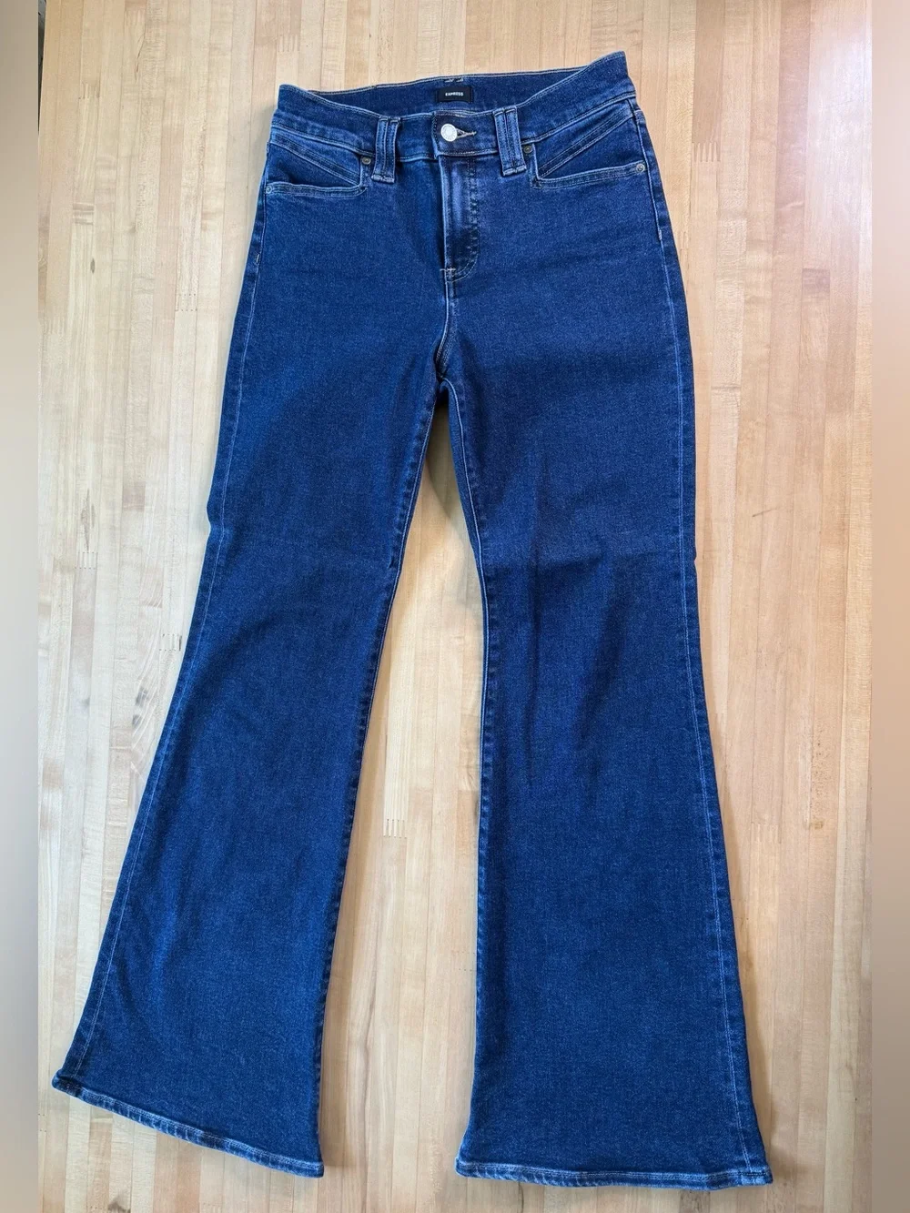 Express 70s Flare Mid Rise Hyper Sculpt Jeans 6R Dark Wash Stretch